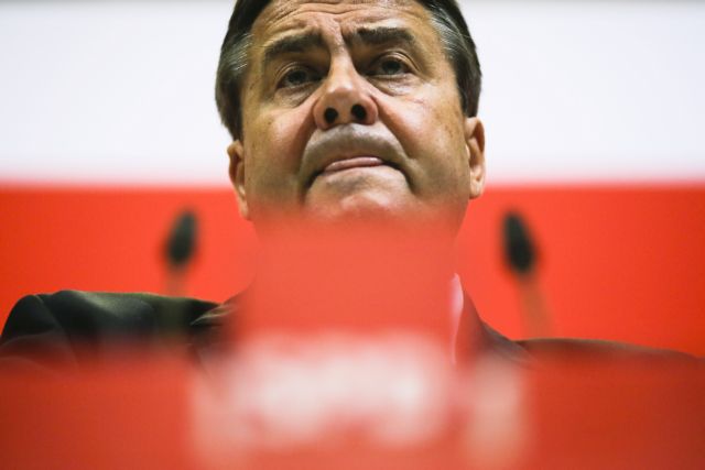 Μίνι θύελλα στο γερμανικό SPD για τον Γκάμπριελ και το «διάλειμμα Grexit»